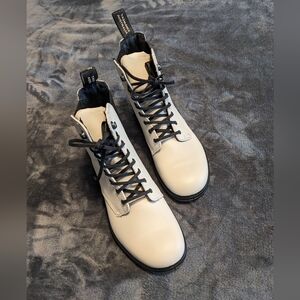 NEW Blundstone original women's lace up boots oat